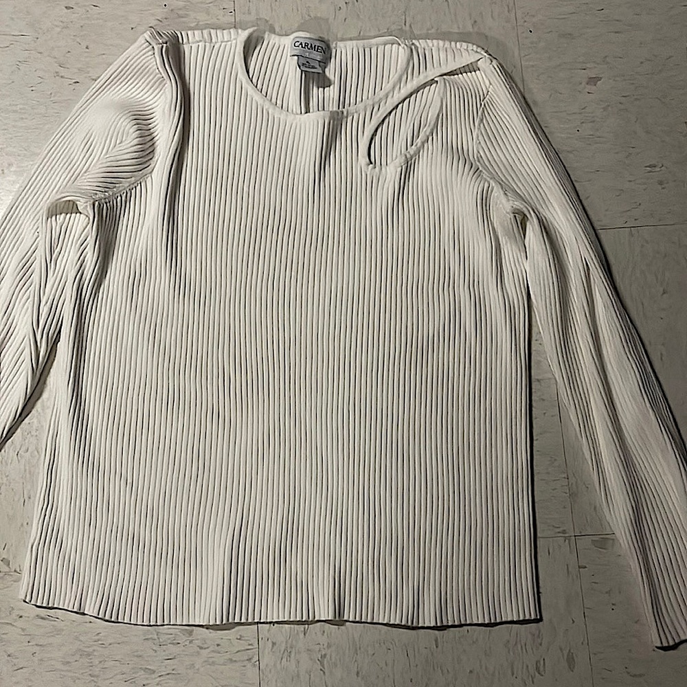 White sweater with fashion hole on shoulder